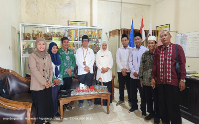 KUA GOES TO SCHOOL